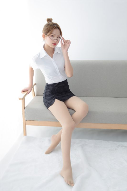 JKFUN-037《OL一定要搭配眼镜》50D肉丝 匿名 [63P1V02’40”]-告白写真馆